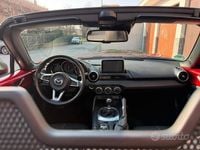 Usata Mazda MX5 160 CV (117 kW) 2015 Rosso Cabrio