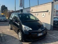 Usata Toyota Verso-S Lounge 99 CV (72 kW) 2013 Nero Monovolume