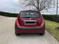 Usata Lancia Ypsilon 69 CV (50 kW) 2006 Rosso Utilitaria