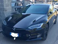 Usata Tesla Model S 244 kW (332 CV) 2018 Argento Utilitaria