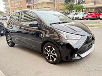 Usata Toyota Aygo Connect Style 72 CV (52 kW) 2021 Nero Utilitaria