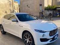 Usata Maserati Levante 275 CV (202 kW) 2018 Bianco SUV