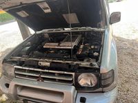 Usata Mitsubishi Pajero 125 CV (91 kW) 1998 Grigio SUV