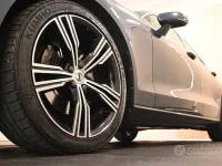 Usata Volvo V60 Inscription 190 CV (139 kW) 2018 Bluazzurro Station wagon