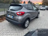 Usata Renault Captur Intens 90 CV (66 kW) 2014 Beige SUV