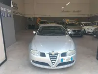 Usata Alfa Romeo GT Progression 165 CV (121 kW) 2007 Argento Coupé