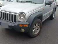 Usata Jeep Cherokee 163 CV (119 kW) 2004 Grigio SUV