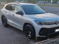 Usata VW Tiguan R-line 150 CV (110 kW) 2024 Grigio SUV