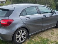 Usata Mercedes A180 109 CV (80 kW) 2015 Grigio Utilitaria