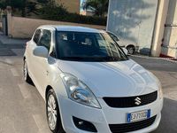 Usata Suzuki Swift 75 CV (55 kW) 2011 Bianco Utilitaria