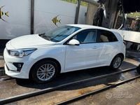 Käytetty Kia Rio GT-Line 100 HP (73 kW) 2023 Valkoinen Sedan