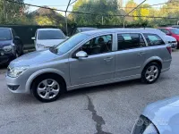 Usata Opel Astra Cosmo 125 CV (91 kW) 2009 Grigio Station wagon