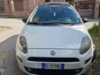 Usata Fiat Punto Lounge 95 CV (69 kW) 2012 Bianco Utilitaria