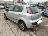 Usata Fiat Grande Punto Active 69 CV (50 kW) 2010 Grigio Utilitaria
