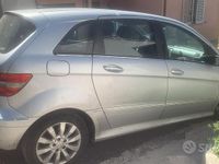 Usata Mercedes B180 2006 Grigio Monovolume
