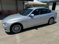 Usata BMW 318 143 CV (105 kW) 2012 Grigio Berlina