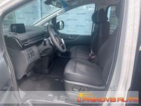 Usata Hyundai Staria Trend 177 CV (130 kW) 2024 Bianco Monovolume