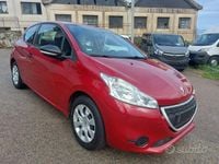 Usata Peugeot 208 68 CV (50 kW) 2014 Bordeaux Utilitaria