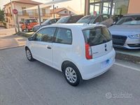 usata VW up! 1.0 Benzina OK NEOPATENTATI