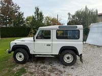 Usata Land Rover Defender 122 CV (89 kW) 2001 Bianco SUV