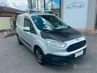 Usata Ford Tourneo Courier 75 CV (55 kW) 2016 Grigio Monovolume