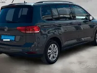 Gebraucht VW Touran Comfortline 150 PS (110 kW) 2024 Grau Van / Kleinbus