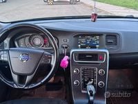 Usata Volvo V60 115 CV (84 kW) 2015 Bianco Station wagon