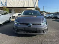 Usata VW Polo Style 90 CV (66 kW) 2024 Grigio Utilitaria