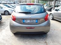 Usata Peugeot 208 Allure 95 CV (69 kW) 2014 Marrone Utilitaria