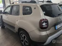 Usata Dacia Duster Anniversary 101 CV (74 kW) 2020 Giallo SUV