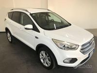 Usata Ford Kuga Titanium 120 CV (88 kW) 2018 Bianco SUV