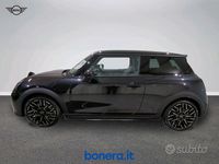 Usata Mini Cooper Favoured 204 CV (150 kW) 2024 Midnight black ii Utilitaria