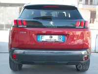 Usata Peugeot 3008 Allure 131 CV (96 kW) 2019 Rosso SUV