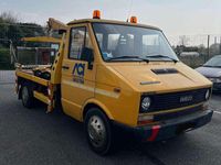 Usata Iveco Daily 88 CV (64 kW) 1988 Giallo