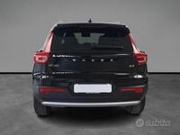 Usata Volvo XC40 163 CV (119 kW) 2023 Nero / pastello SUV