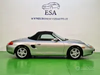 Usata Porsche Boxster 220 CV (161 kW) 2002 Argento Cabrio