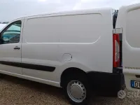 Usata Peugeot Expert 120 CV (88 kW) 2009 Furgone