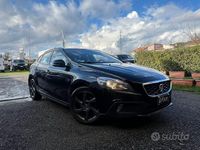 Usata Volvo V40 Momentum 2013 Nero Utilitaria