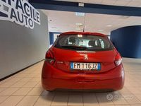 Usata Peugeot 208 Allure 75 CV (55 kW) 2018 Rosso Utilitaria