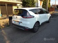 Usata Renault Espace 160 CV (117 kW) 2017 Bianco Monovolume