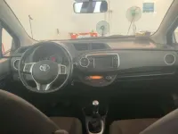 Usata Toyota Yaris Style 99 CV (72 kW) 2012 Grigio Utilitaria