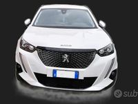 Usata Peugeot 2008 Allure 110 CV (80 kW) 2021 Bianco SUV