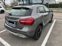 Usata Mercedes GLA200 136 CV (100 kW) 2018 Grigio SUV