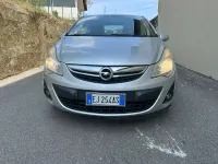 Usata Opel Corsa Edition 95 CV (69 kW) 2011 Argento Utilitaria