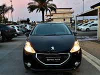 Usata Peugeot 208 Active 91 CV (66 kW) 2015 Nero Utilitaria