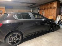 Usata Alfa Romeo Giulietta Quadrifoglio Verde 175 CV (128 kW) 2015 Nero Utilitaria
