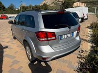Usata Fiat Freemont Lounge 140 CV (102 kW) 2013 Grigio SUV
