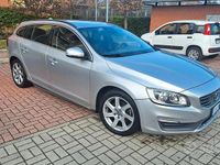 Usata Volvo V60 Momentum 181 CV (133 kW) 2014 Argento Station wagon