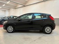 Usata Ford Fiesta 70 CV (51 kW) 2011 Nero Utilitaria