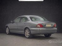Usata Jaguar X-type 130 CV (95 kW) 2003 Grigio Berlina